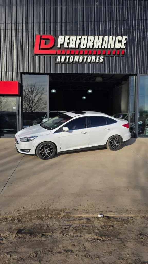 Ford Titanium 2015