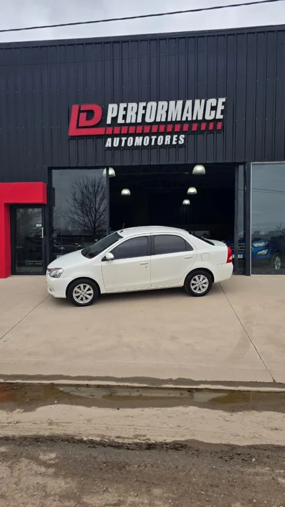 Toyota Etios 2016